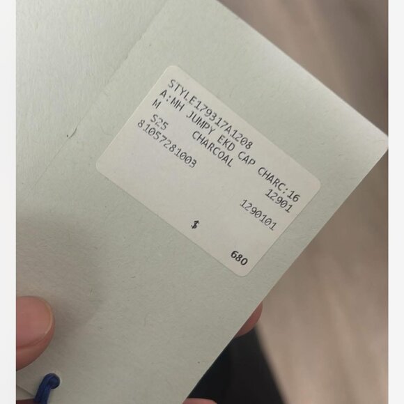 Brand New Authentic Burberry cap - Picture 8 of 8